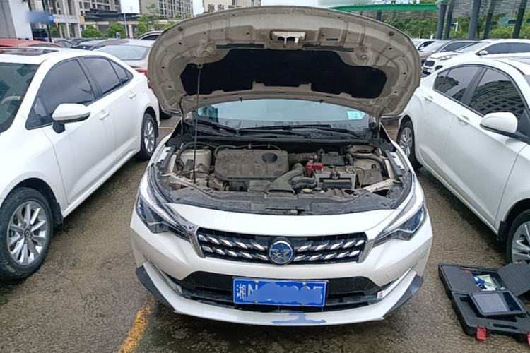 Used Venucia D60 2018 1.6L Manual Smart Connect Elite Edition Engine Bay