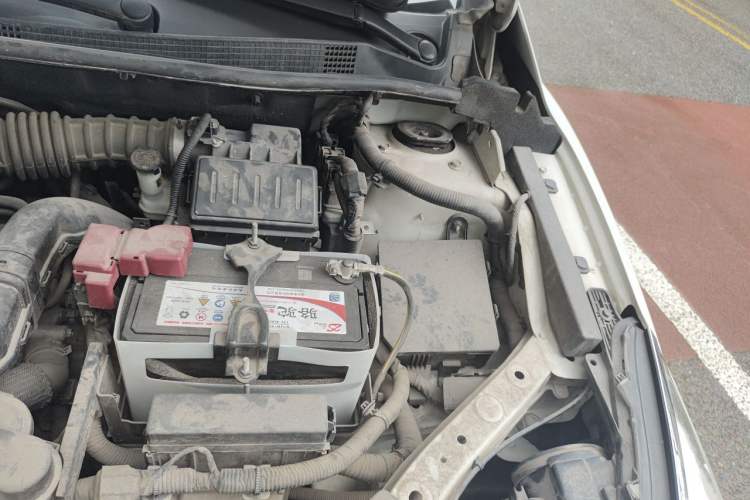 Used Venucia D60 2018 1.6L CVT Smart Connect Elite Edition Engine Bay Left