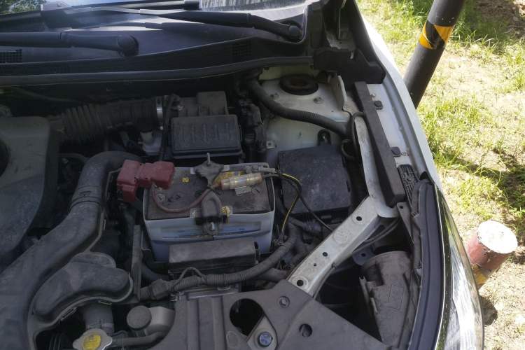 Used Venucia D60 2018 1.6L CVT Smart Connect Elite Edition Engine Bay Left
