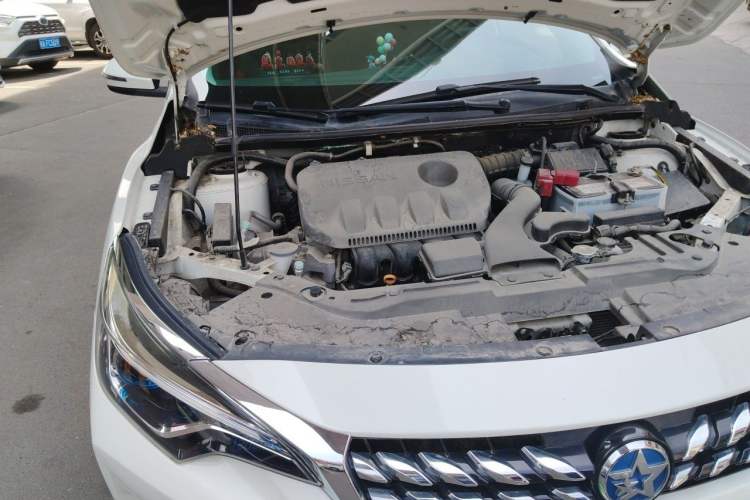 Used Venucia D60 2018 1.6L CVT Smart Connect Elite Edition Engine Bay Right