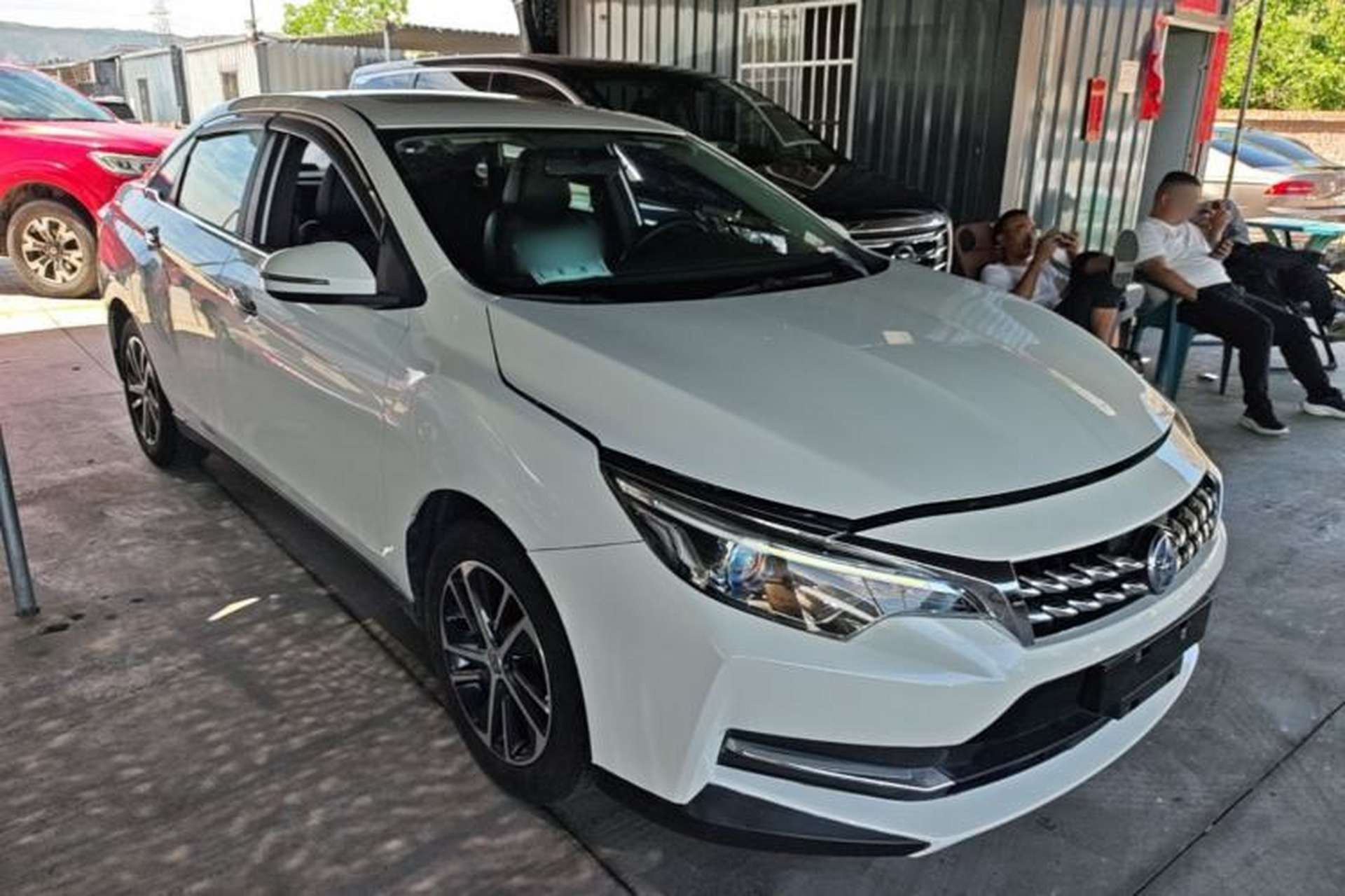 Used Venucia D60 2018 1.6L Manual Smart Connect Elite Edition Exterior 1