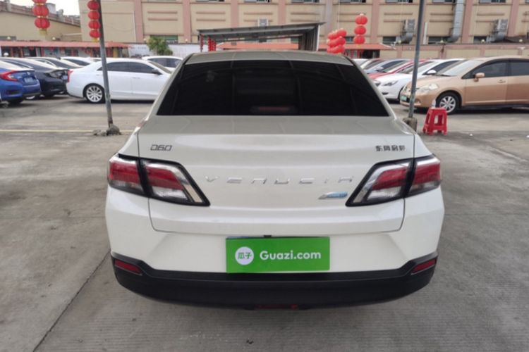 Used Venucia D60 2018 1.6L CVT Smart Connect Elite Edition Exterior 4