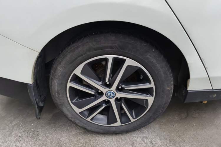 Used Venucia D60 2018 1.6L CVT Smart Connect Elite Edition Exterior 5