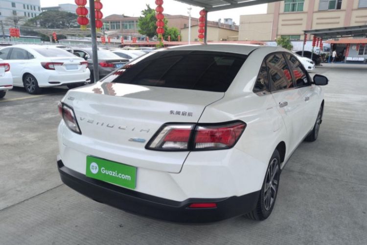 Used Venucia D60 2018 1.6L CVT Smart Connect Elite Edition Exterior 5