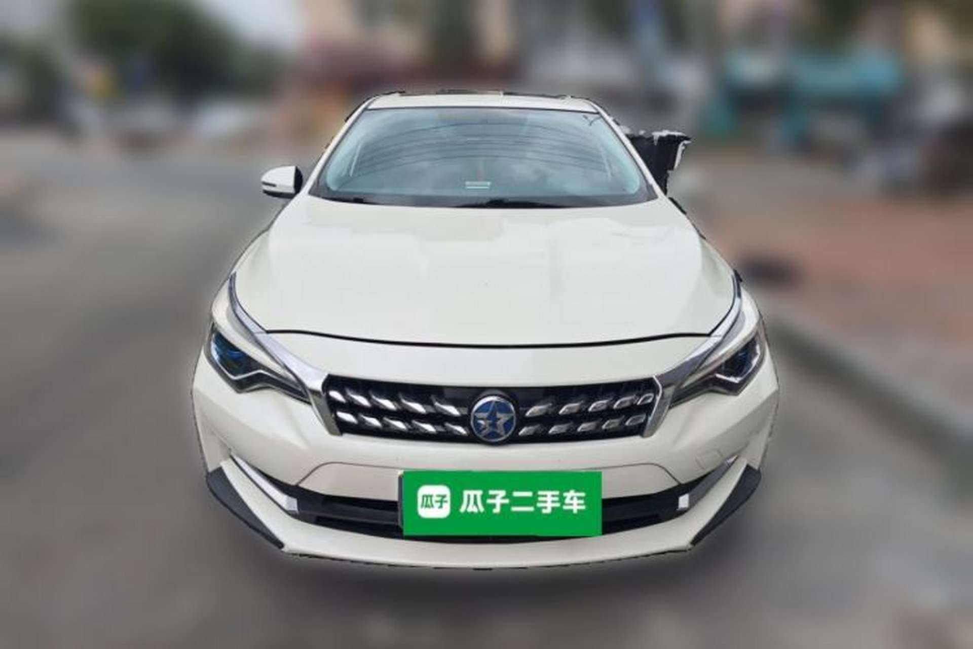 Used Venucia D60 2018 1.6L CVT Smart Connect Elite Edition Front