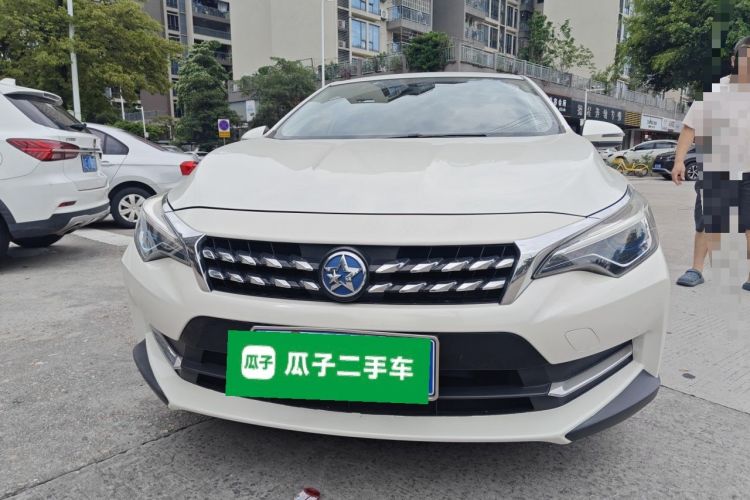 Used Venucia D60 2018 1.6L CVT Smart Connect Elite Edition Front