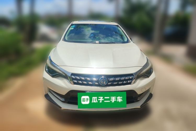 Used Venucia D60 2018 1.6L CVT Smart Connect Elite Edition Front