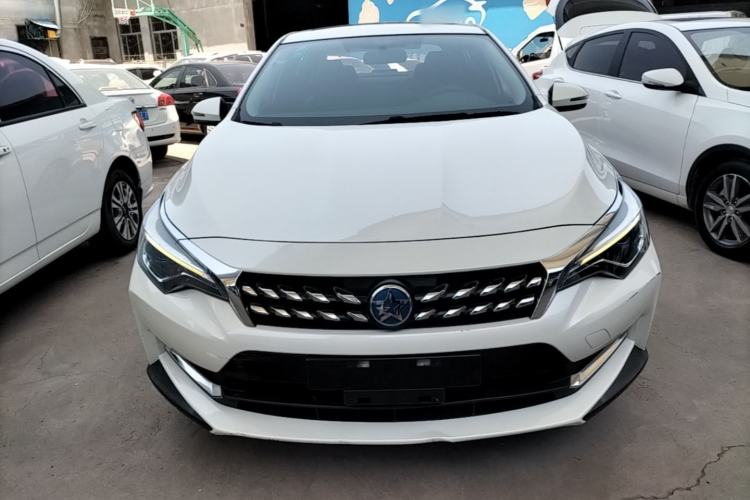 Used Venucia D60 2018 1.6L Manual Smart Connect Elite Edition Front