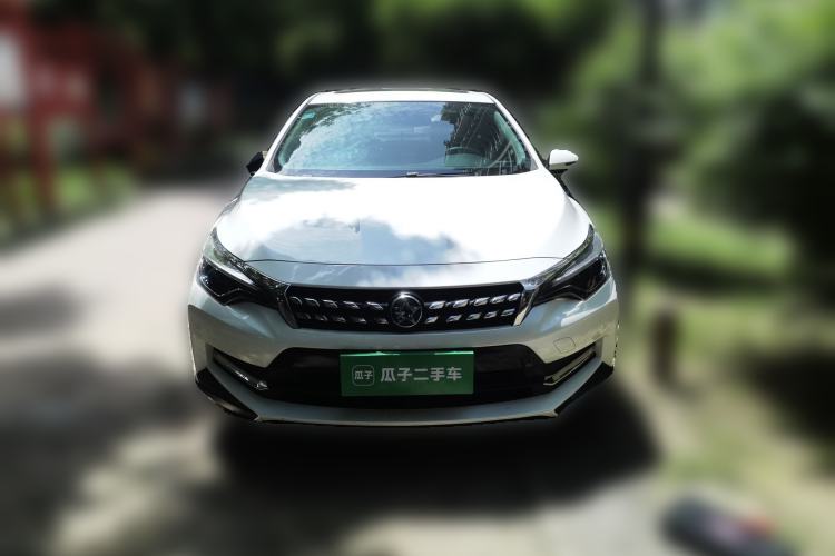 Used Venucia D60 2018 1.6L CVT Smart Connect Elite Edition Front