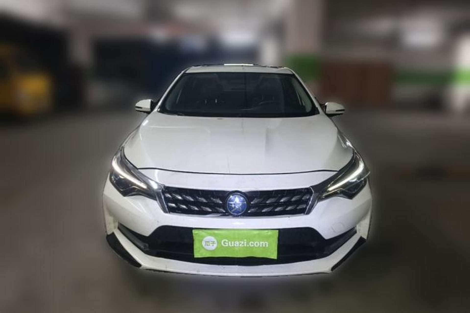 Used Venucia D60 2018 1.6L CVT Smart Connect Elite Edition Front