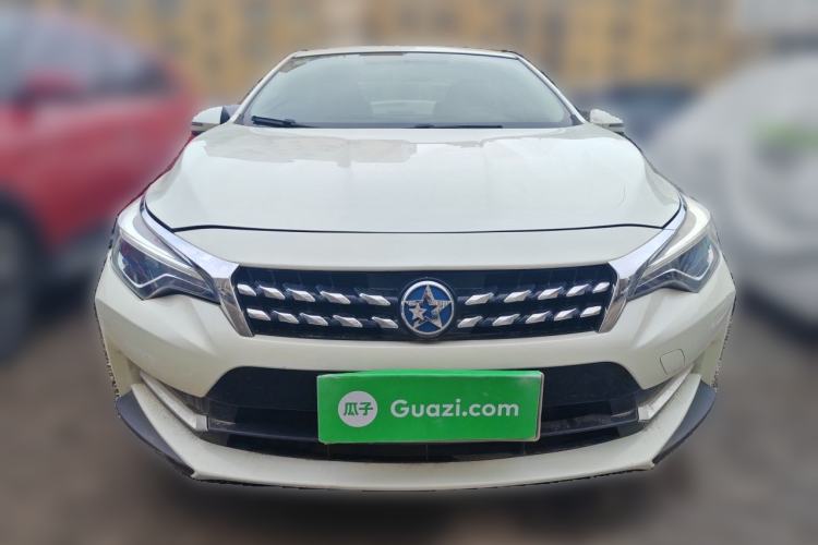 Used Venucia D60 2018 1.6L Manual Smart Connect Elite Edition Front