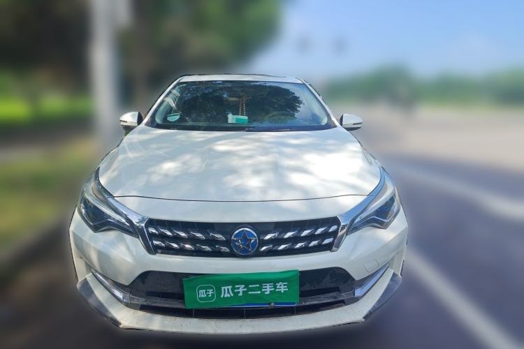 Used Venucia D60 2018 1.6L CVT Smart Connect Elite Edition Front