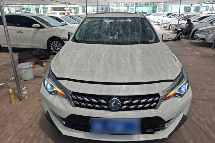 Used Venucia D60 2018 1.6L CVT Smart Connect Elite Edition Front