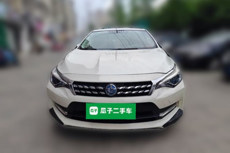 Used Venucia D60 2018 1.6L CVT Smart Connect Elite Edition Front