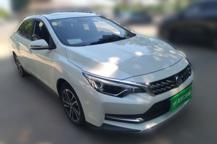 Used Venucia D60 2018 1.6L Manual Smart Connect Elite Edition Front Right 45 Deg