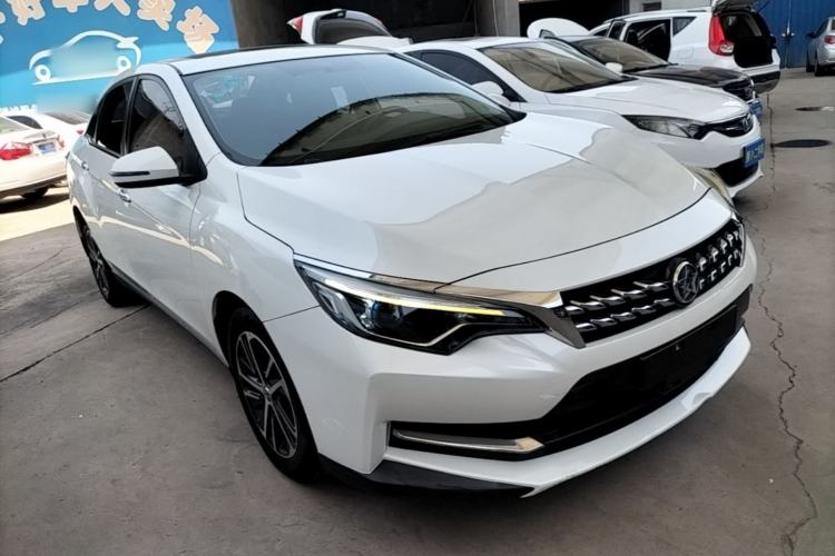 Used Venucia D60 2018 1.6L Manual Smart Connect Elite Edition Front Right 45 Deg
