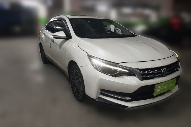 Used Venucia D60 2018 1.6L CVT Smart Connect Elite Edition Front Right 45 Deg