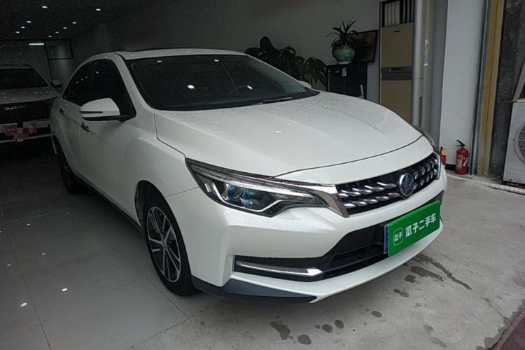 Used Venucia D60 2018 1.6L CVT Smart Connect Elite Edition Front Right 45 Deg