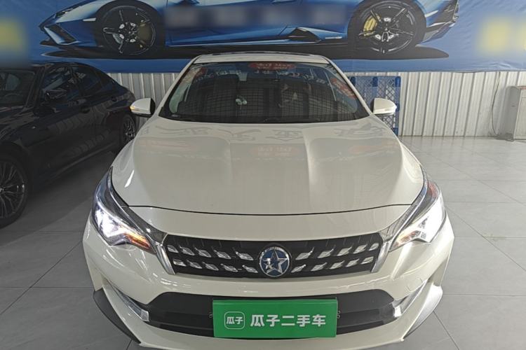 Used Venucia D60 2018 1.6L CVT Smart Connect Elite Edition Front
