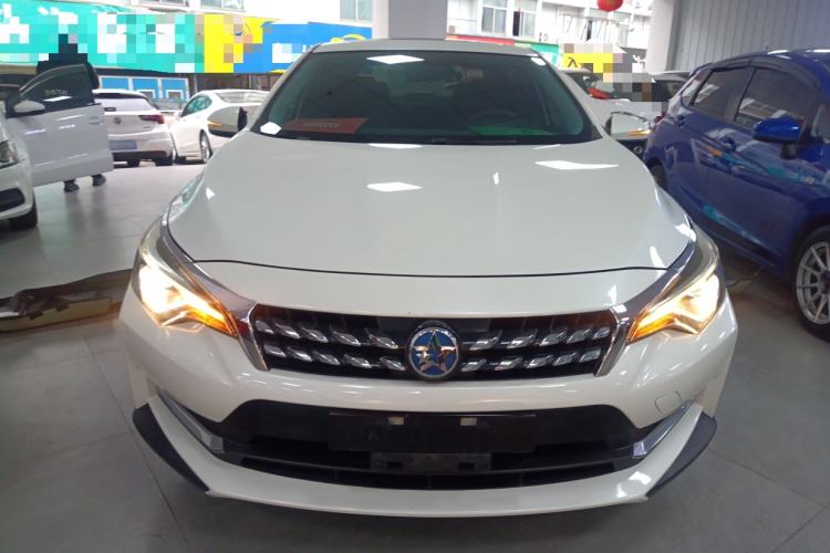 Used Venucia D60 2018 1.6L CVT Smart Connect Elite Edition Front