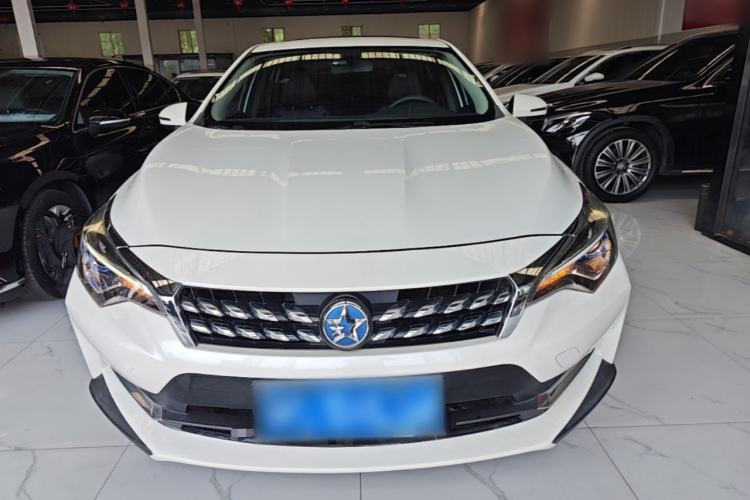 Used Venucia D60 2018 1.6L CVT Smart Connect Elite Edition Front