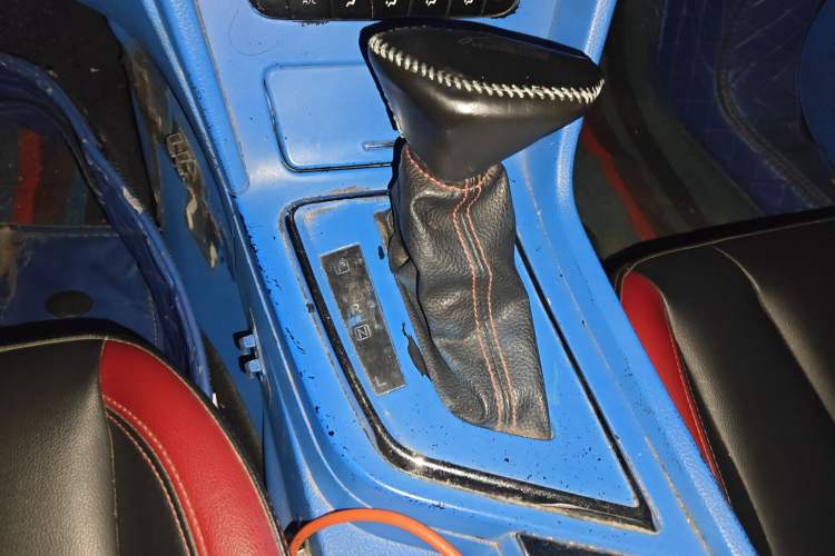 Used Venucia D60 2018 1.6L CVT Smart Connect Elite Edition Gear Lever