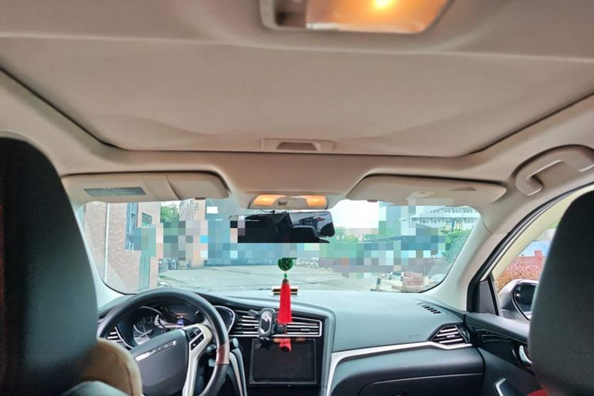 Used Venucia D60 2018 1.6L CVT Smart Connect Elite Edition Headliner