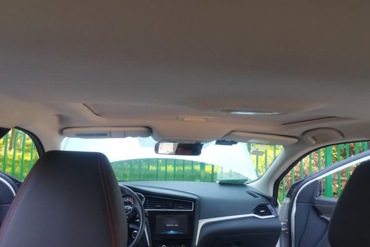 Used Venucia D60 2018 1.6L Manual Smart Connect Elite Edition Headliner