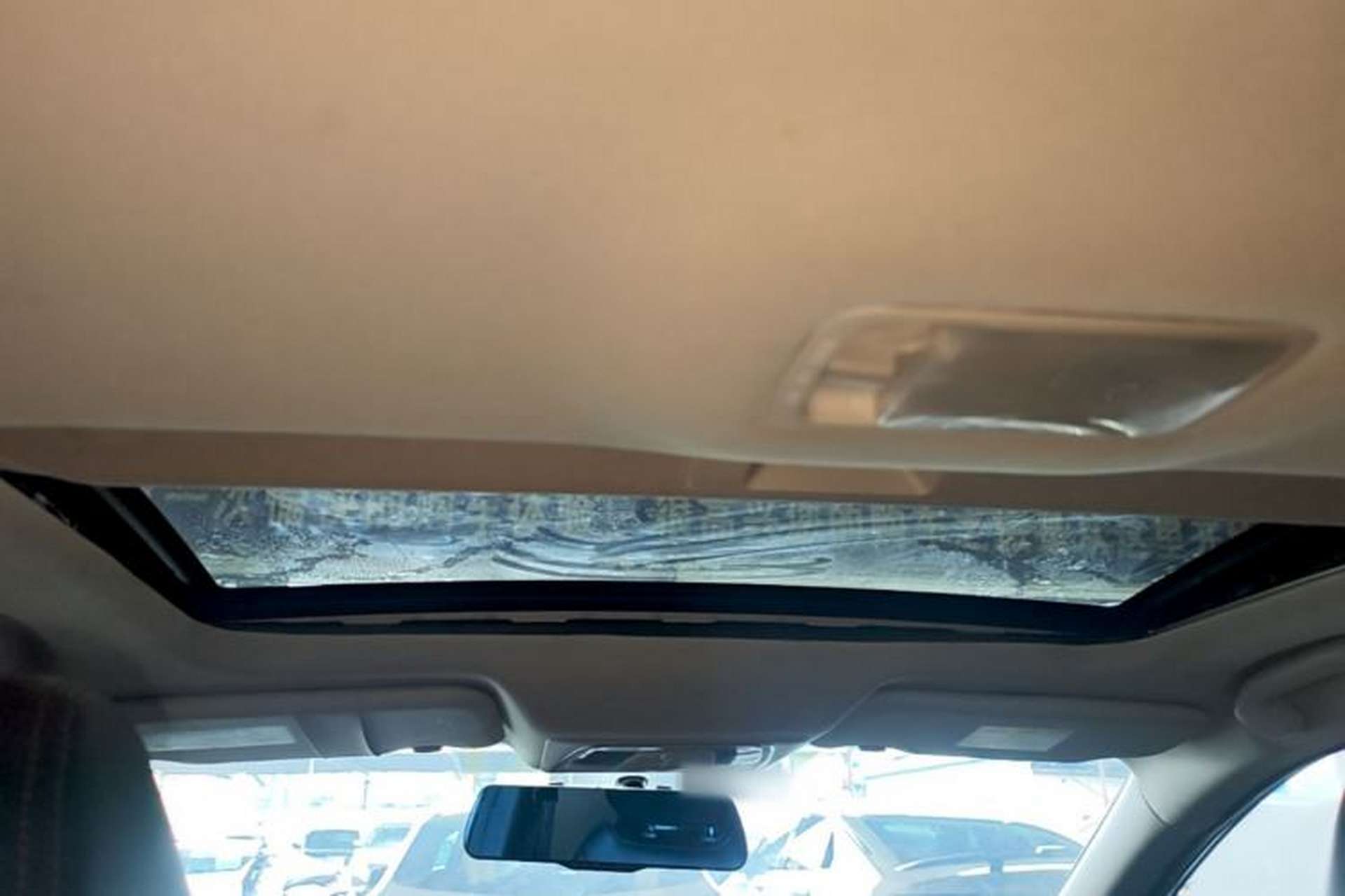 Used Venucia D60 2018 1.6L Manual Smart Connect Elite Edition Headliner
