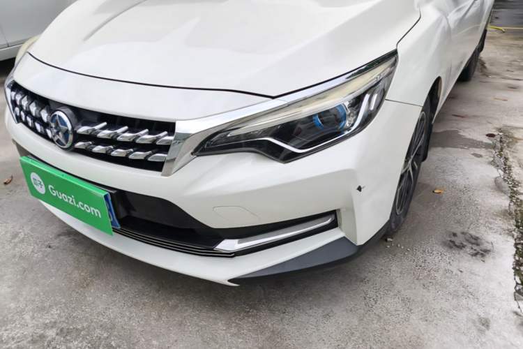 Used Venucia D60 2018 1.6L CVT Smart Connect Elite Edition Left Front Headlight