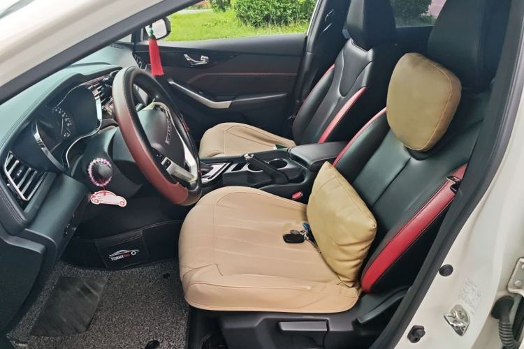 Used Venucia D60 2018 1.6L CVT Smart Connect Elite Edition Left Front Seat