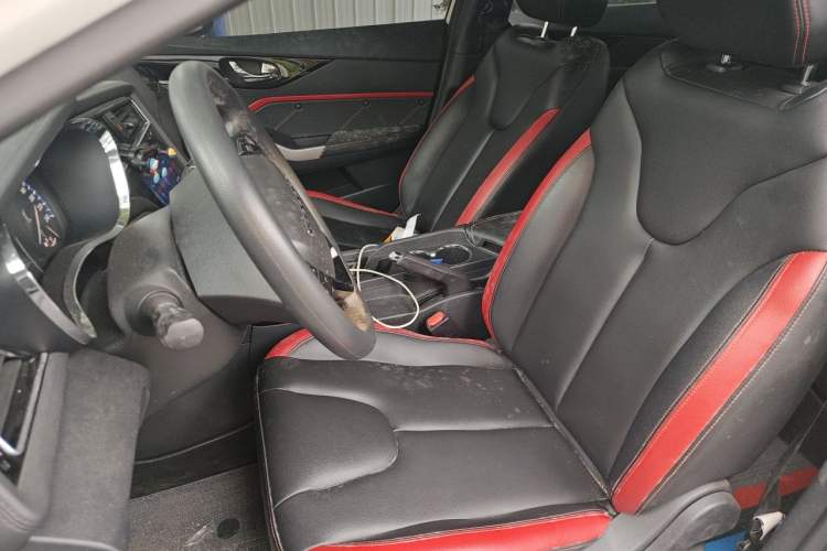 Used Venucia D60 2018 1.6L CVT Smart Connect Elite Edition Left Front Seat