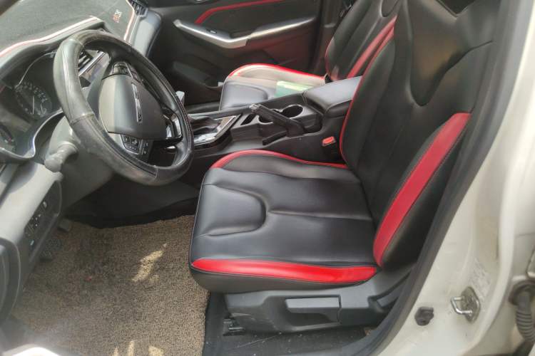 Used Venucia D60 2018 1.6L CVT Smart Connect Elite Edition Left Front Seat