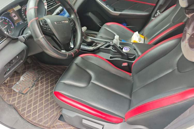 Used Venucia D60 2018 1.6L CVT Smart Connect Elite Edition Left Front Seat