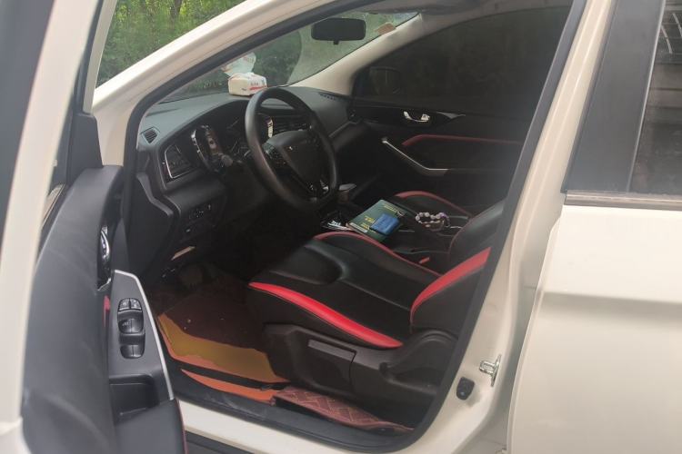 Used Venucia D60 2018 1.6L CVT Smart Connect Elite Edition Left Front Seat