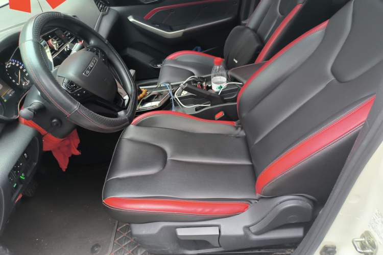 Used Venucia D60 2018 1.6L CVT Smart Connect Elite Edition Left Front Seat