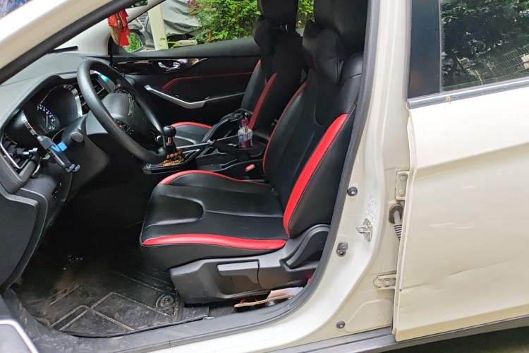 Used Venucia D60 2018 1.6L Manual Smart Connect Elite Edition Left Front Seat