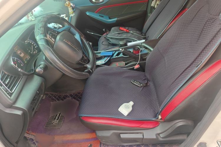 Used Venucia D60 2018 1.6L CVT Smart Connect Elite Edition Left Front Seat