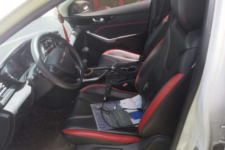 Used Venucia D60 2018 1.6L CVT Smart Connect Elite Edition Left Front Seat