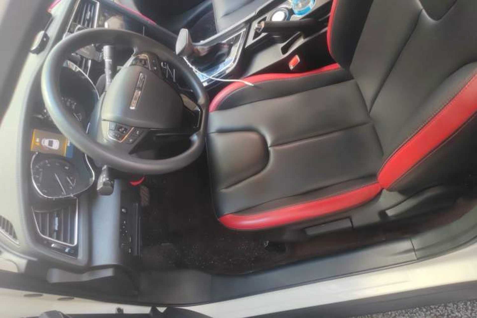Used Venucia D60 2018 1.6L CVT Smart Connect Elite Edition Left Front Seat