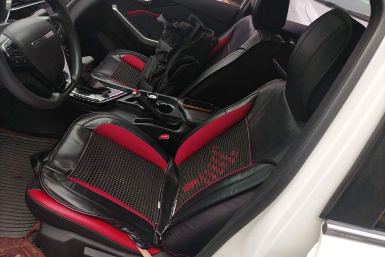 Used Venucia D60 2018 1.6L CVT Smart Connect Elite Edition Left Front Seat