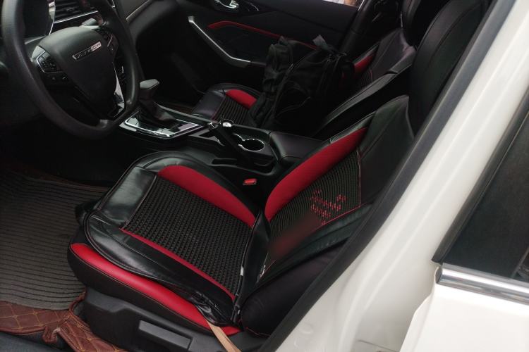 Used Venucia D60 2018 1.6L CVT Smart Connect Elite Edition Left Front Seat