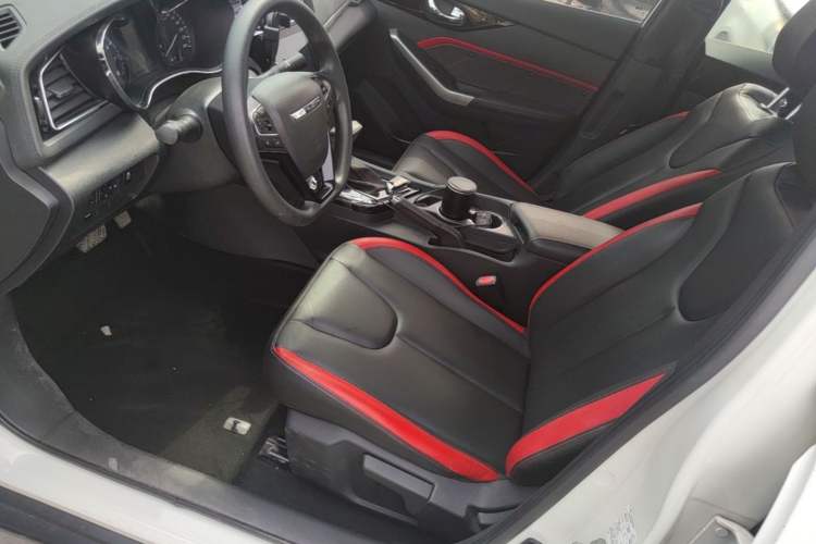 Used Venucia D60 2018 1.6L CVT Smart Connect Elite Edition Left Front Seat