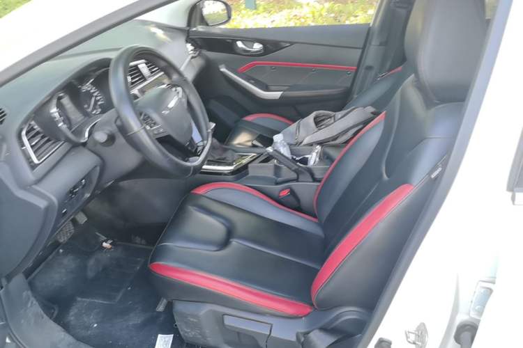 Used Venucia D60 2018 1.6L CVT Smart Connect Elite Edition Left Front Seat