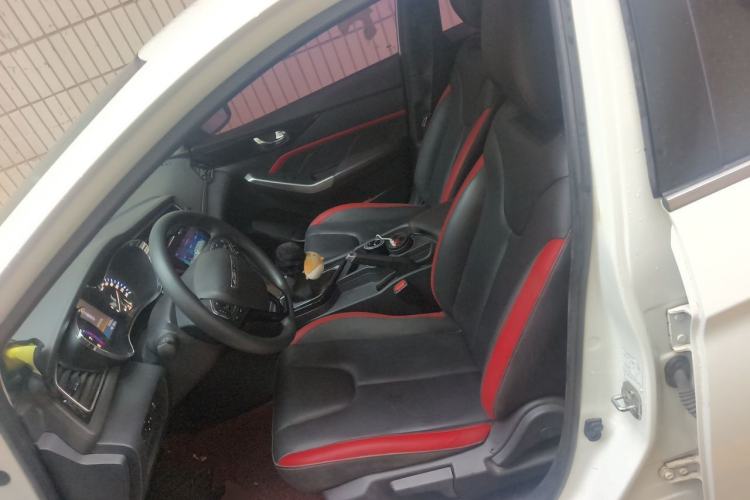 Used Venucia D60 2018 1.6L Manual Smart Connect Elite Edition Left Front Seat