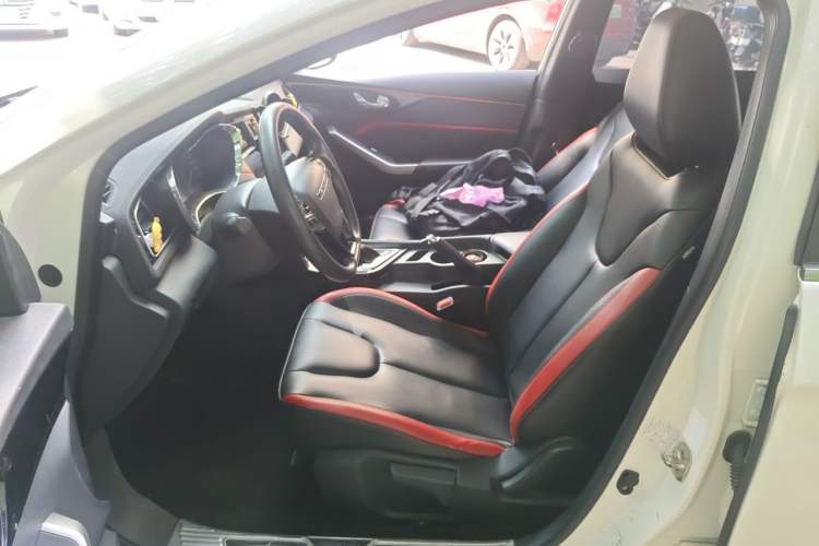 Used Venucia D60 2018 1.6L CVT Smart Connect Elite Edition Left Front Seat