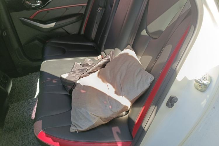 Used Venucia D60 2018 1.6L CVT Smart Connect Elite Edition Left Rear Seat