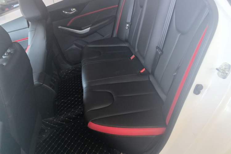 Used Venucia D60 2018 1.6L CVT Smart Connect Elite Edition Left Rear Seat