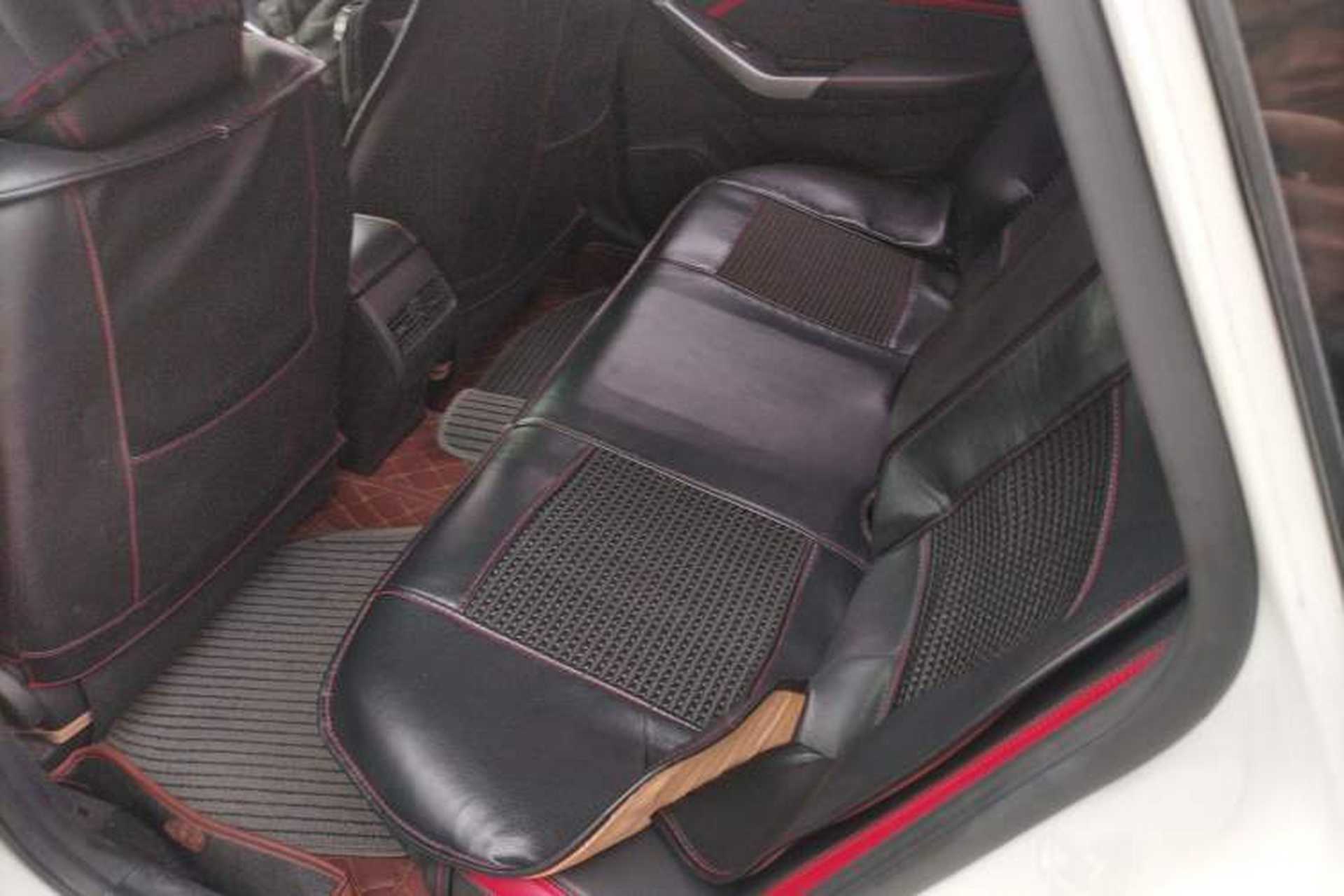 Used Venucia D60 2018 1.6L CVT Smart Connect Elite Edition Left Rear Seat