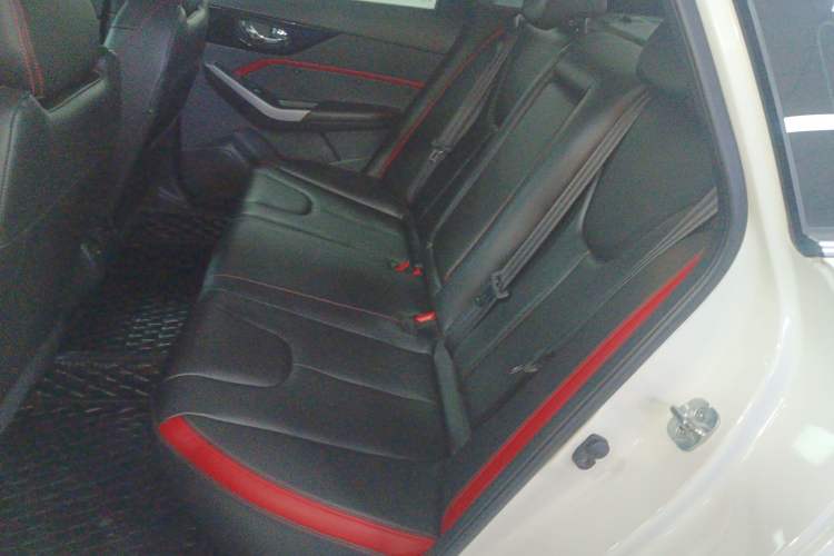 Used Venucia D60 2018 1.6L CVT Smart Connect Elite Edition Left Rear Seat